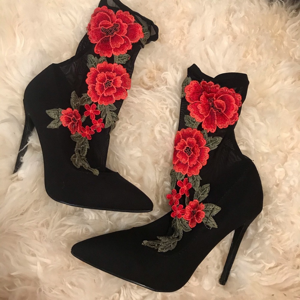 ❣️ SALE ❣️ SHEER ROSE 🌹 HEELS
